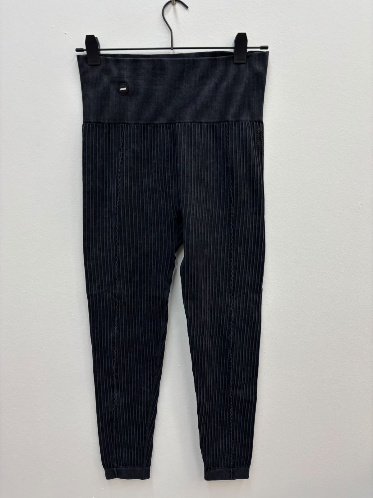 SPENT BLACK SEAMLESS (FALLA)