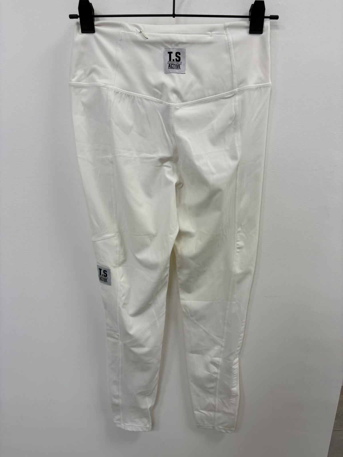 KNITTED WHITE LEGGING (FALLA)