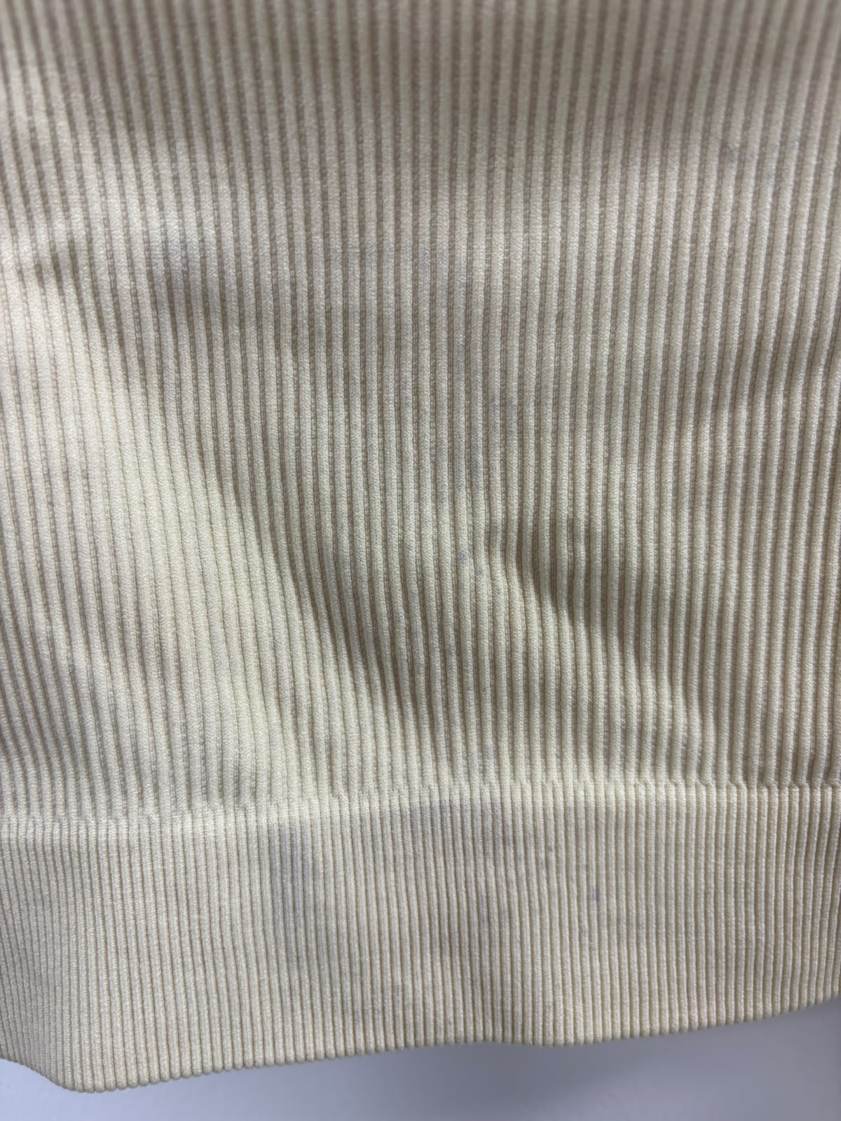 SPACE CREME SEAMLESS TOP (FALLA)