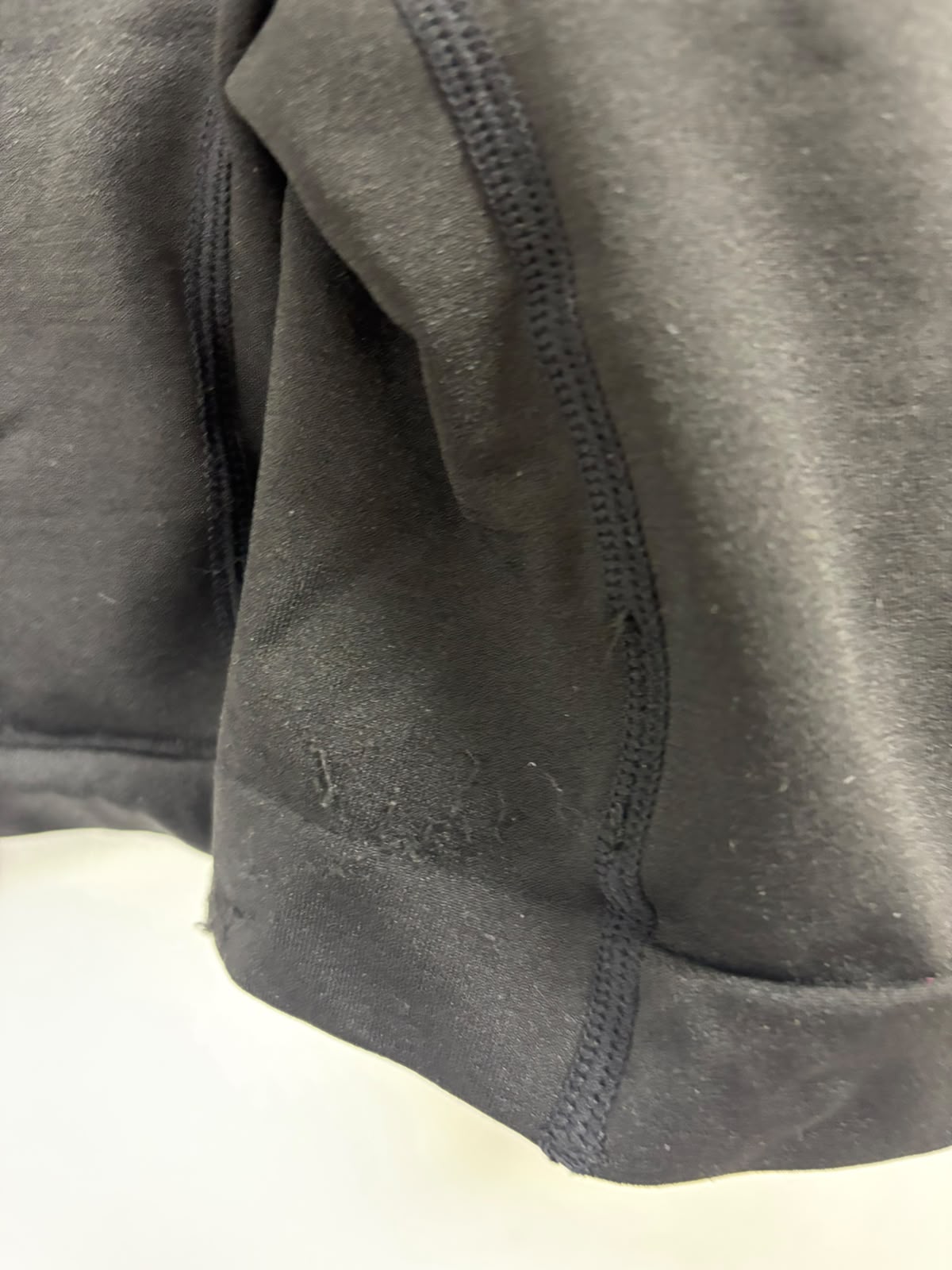 AERO BLACK SHORT (FALLA)
