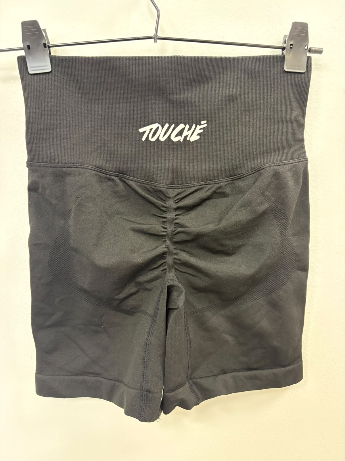 AERO BLACK SHORT (FALLA)