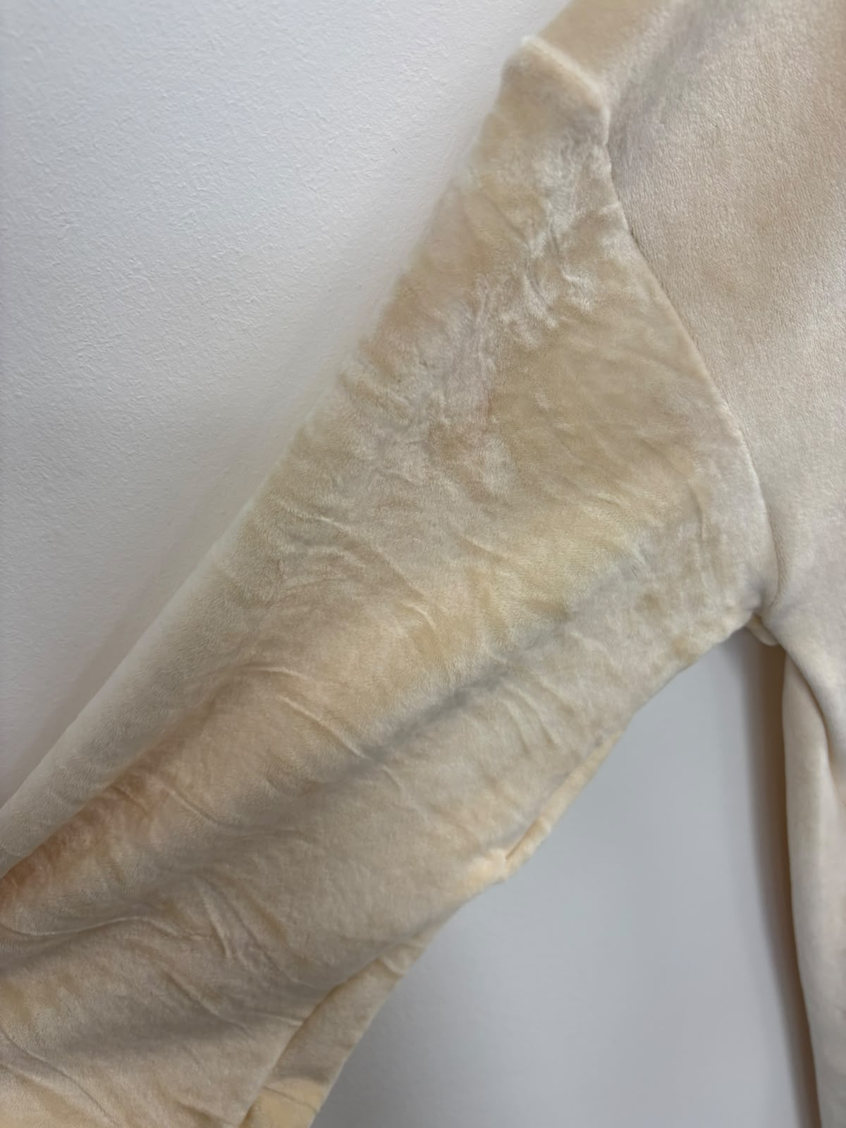 PLUSH CREME HOODIE (FALLA)