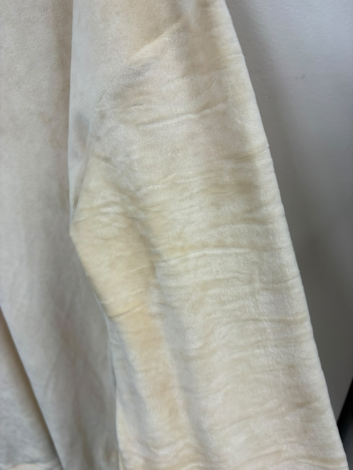 PLUSH CREME HOODIE (FALLA)
