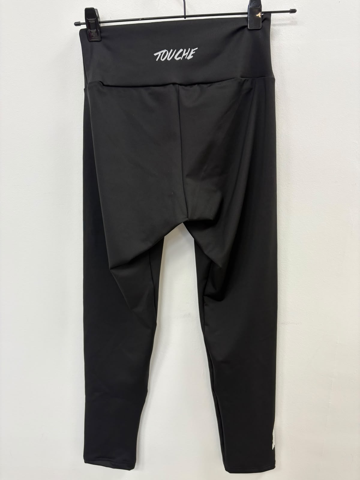 BLACK HIGH RISE (FALLA)