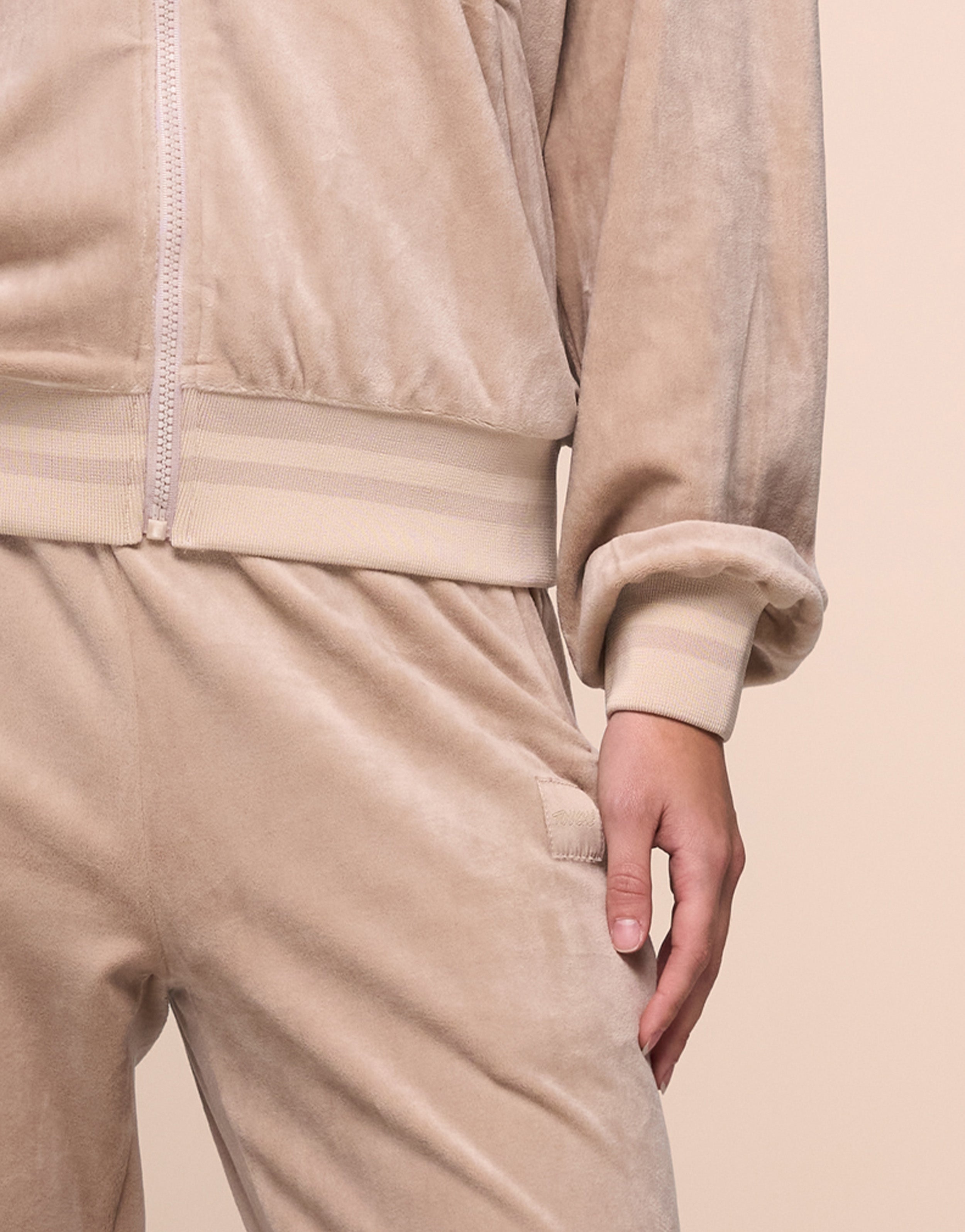 URBAN CARAMEL JACKET