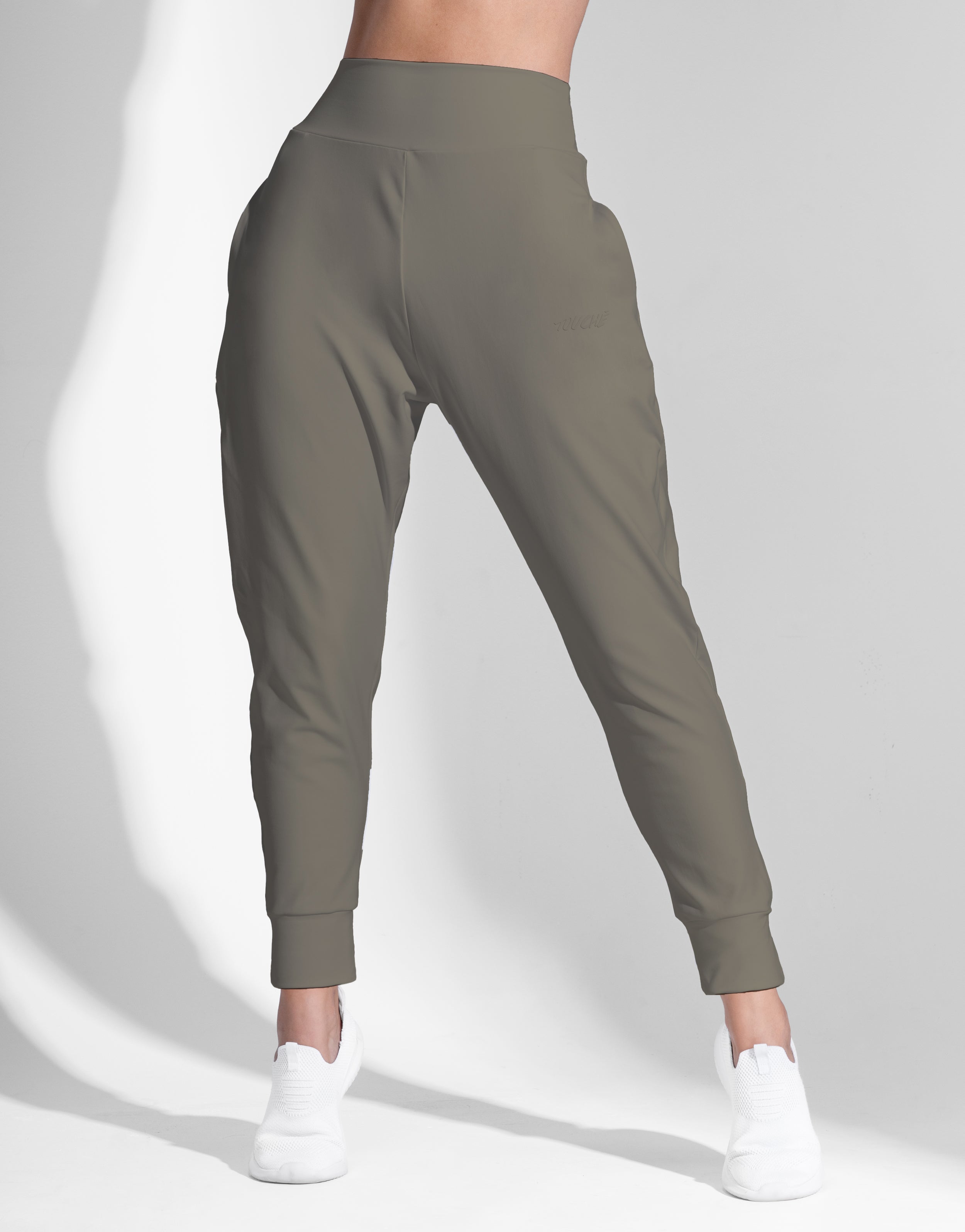 GREY JOGGER
