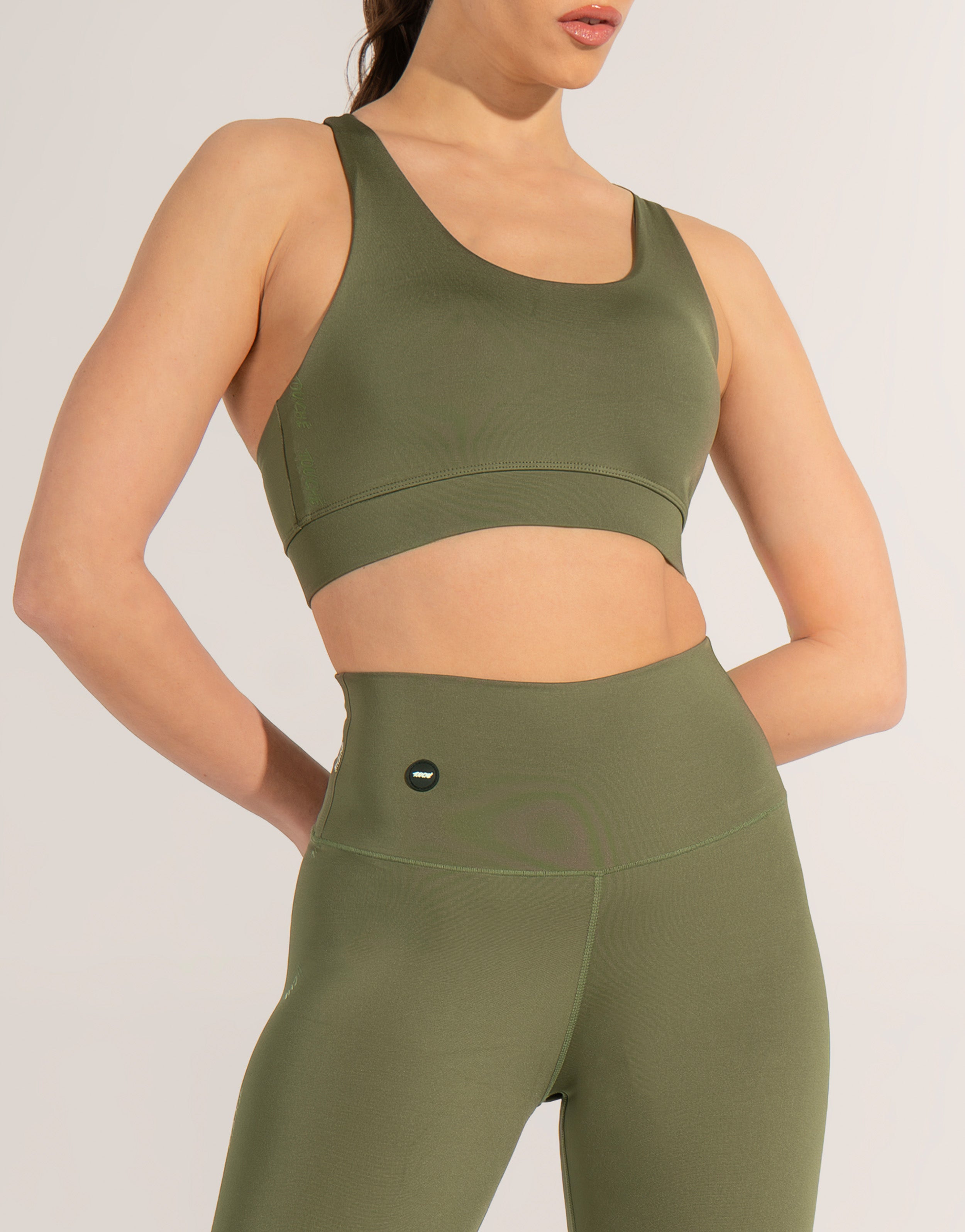 OLIVE LABEL TOP