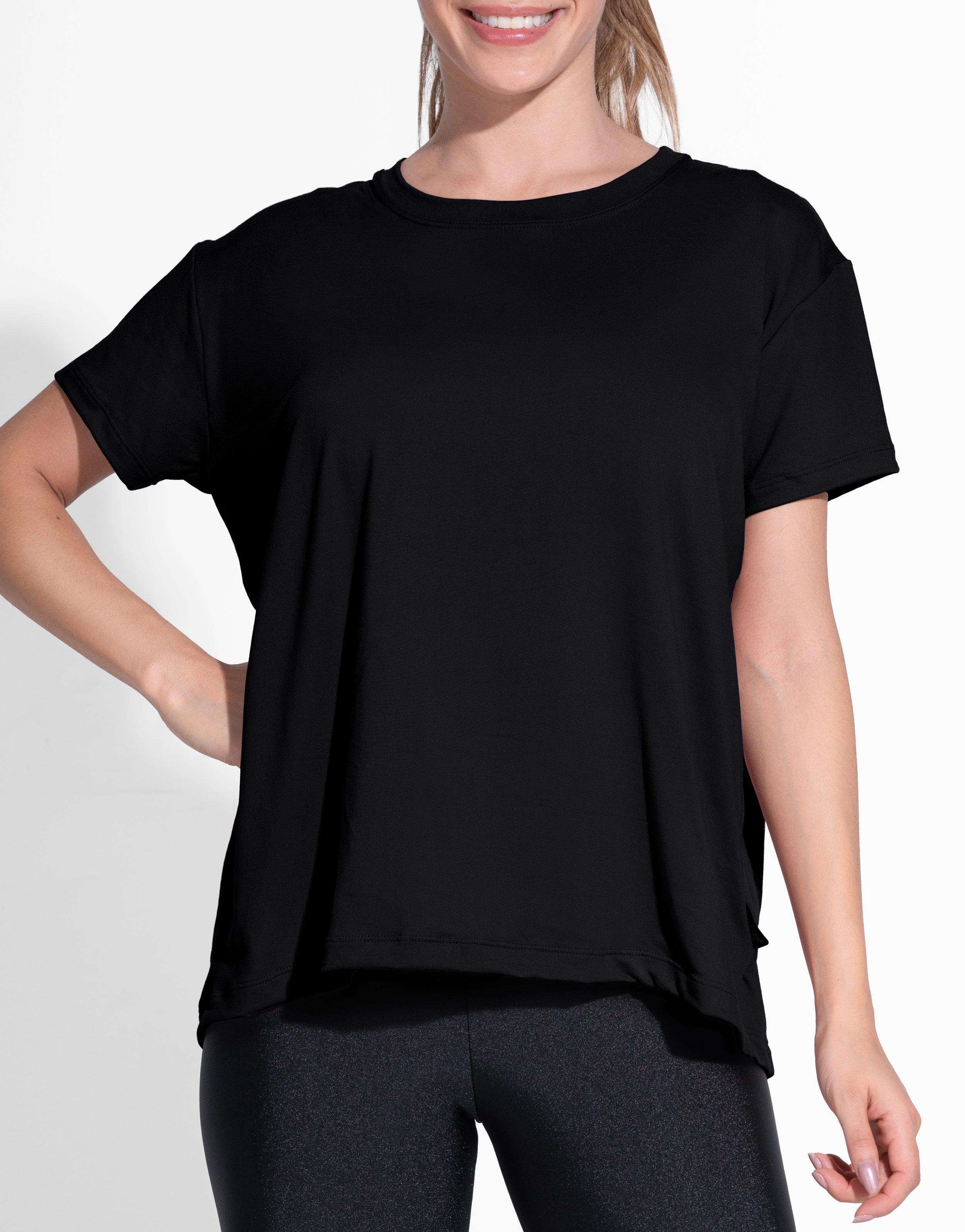 OVERSIZE BLACK TEE