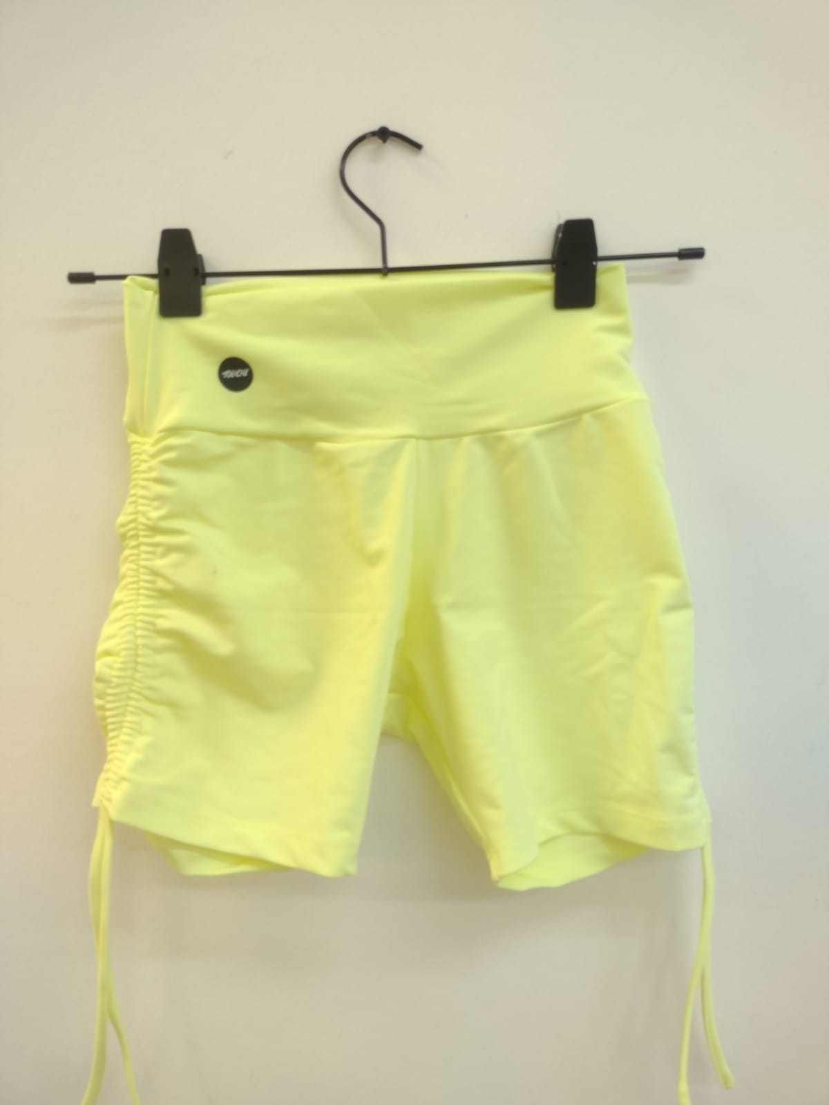 SCRUNCHI NEON SHORT (FALLA)